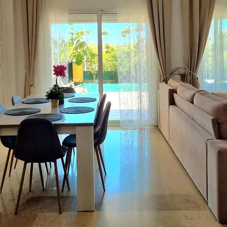 Apartment Charming Apartment With A Cozy Terrace *
