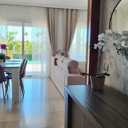 Charming Apartment With A Cozy Terrace Апартаменты Пуэрто-де-Сантьяго